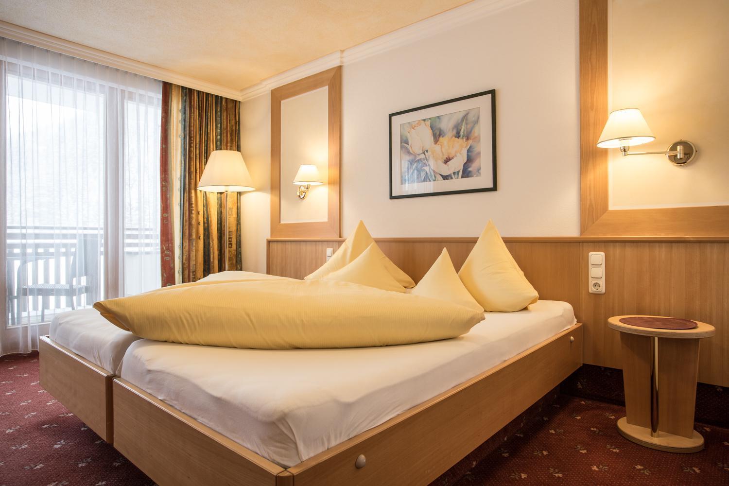 קאונרטל Hotel Weisseespitze מראה חיצוני תמונה