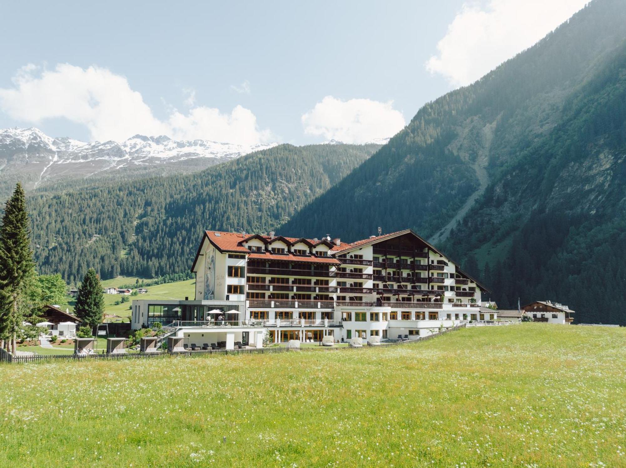 קאונרטל Hotel Weisseespitze מראה חיצוני תמונה